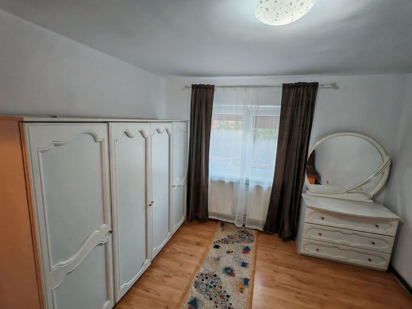 Ofer spre închiriere, pe termelung, apartament 2 camere, etaj 1n - Poză 5