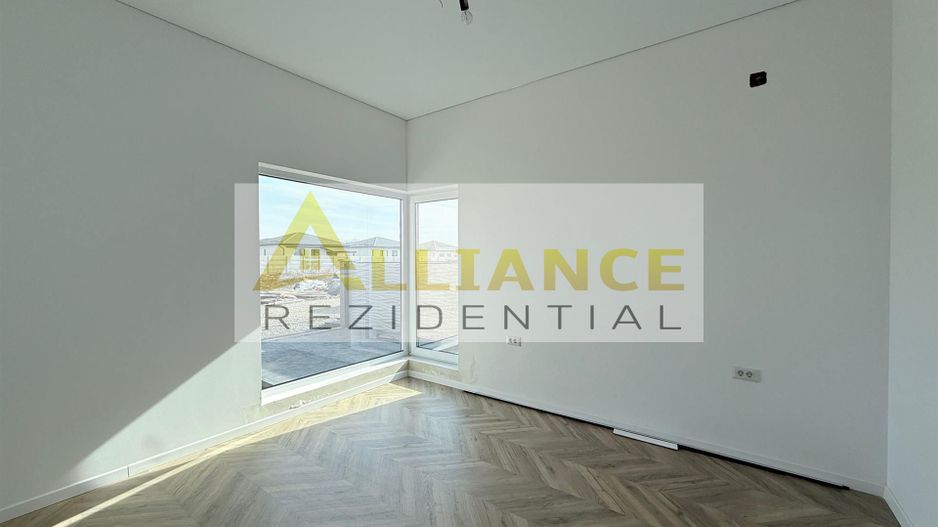 Casa Individuala - 4 camere - 2 bai - 371 mp teren - Poză 8