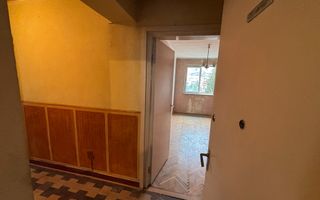 Apartament cu 3 camere (Reghin) - Poză 1