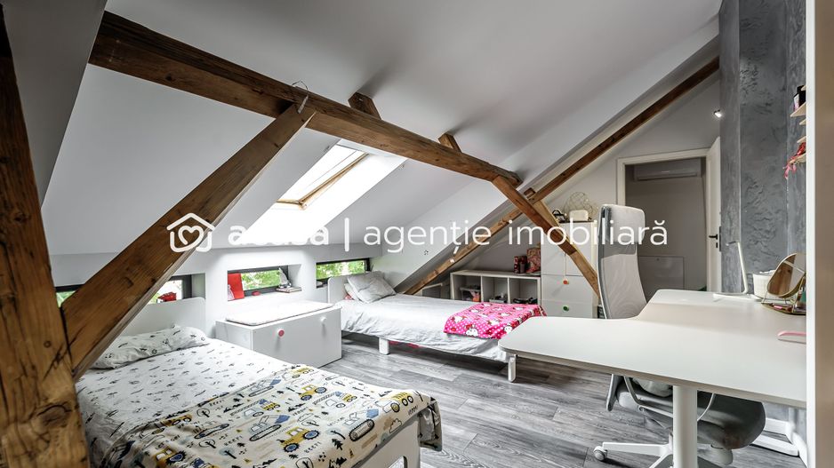 Apartament tip casa, cu gradina proprie, in zona centrala a Aradului - Poză 8