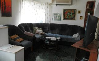 vand casa zona centrala - Poză 9