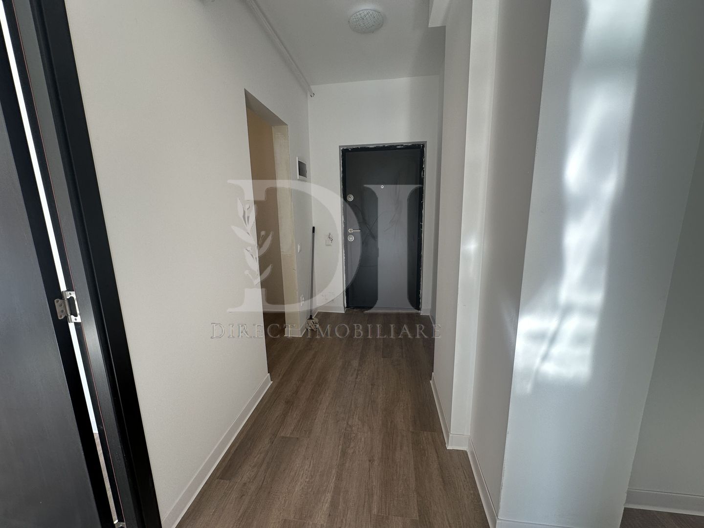 Apartament finisat / Zona Terra - Poză 4