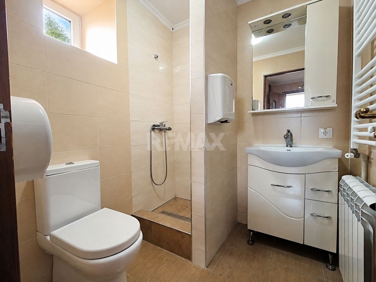 Casă 157,4 m² cu teren 15,3 ari – Holercani - Poză 19