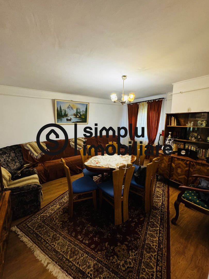 3 decomandate, centrala, 1 Mai - 110 000 Euro - Poză 1