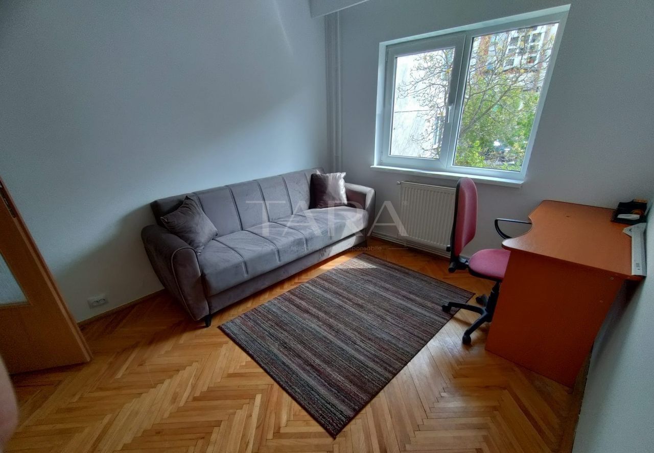 Proprietar, apartament 4 camere decomandate, bd. Titulescu. - Poză 1