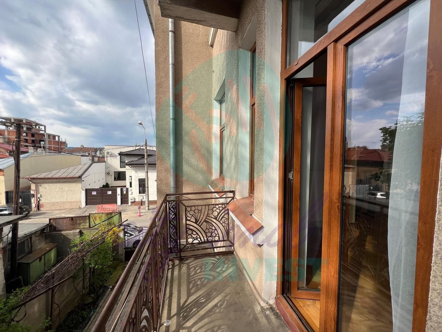 4 camere in Vila interbelica 106mp-Centrala proprie- Calea Calarasilor - Poză 13