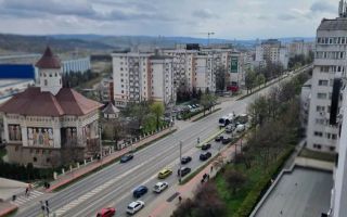 Ap2 cam, Decomandat, 70mp, Nicolina- 150.000 € - Poză 9