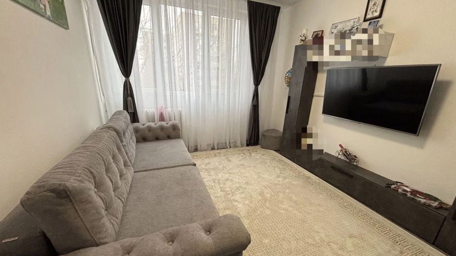 Apartament 3 Camere renovat Raul Doamnei, Drumul Taberei - Poză 1