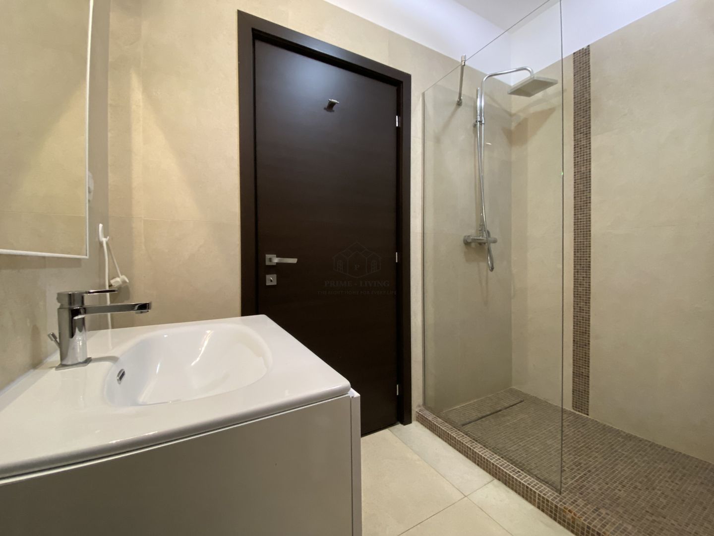 APARTAMENT SUPERB CU 4 DORMITOARE  LA  INCHIRIERE LANGA PARC HERASTRAU - Poză 13