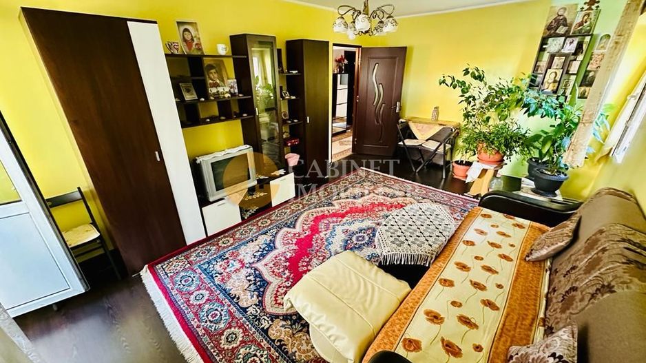 3 Camere Decomandat - ETAJ 2 - Zona Nicolina Rond Vechi - Bloc 1987 - Poză 5