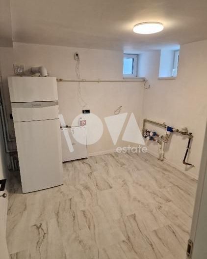 De închiriat Duplex 5 camere (parter + demisol) - vila Piata Romana - Poză 12