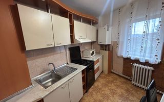 Apartament 2 camere, etaj 3 - zona Cetate - Poză 10