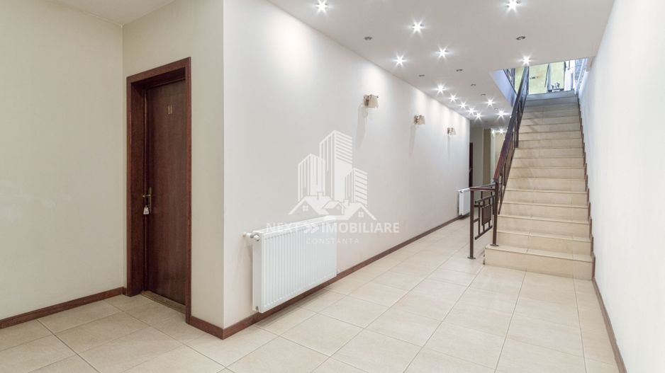 Pensiune Eforie Nord 17 camere plus spatiu comercial - Poză 5