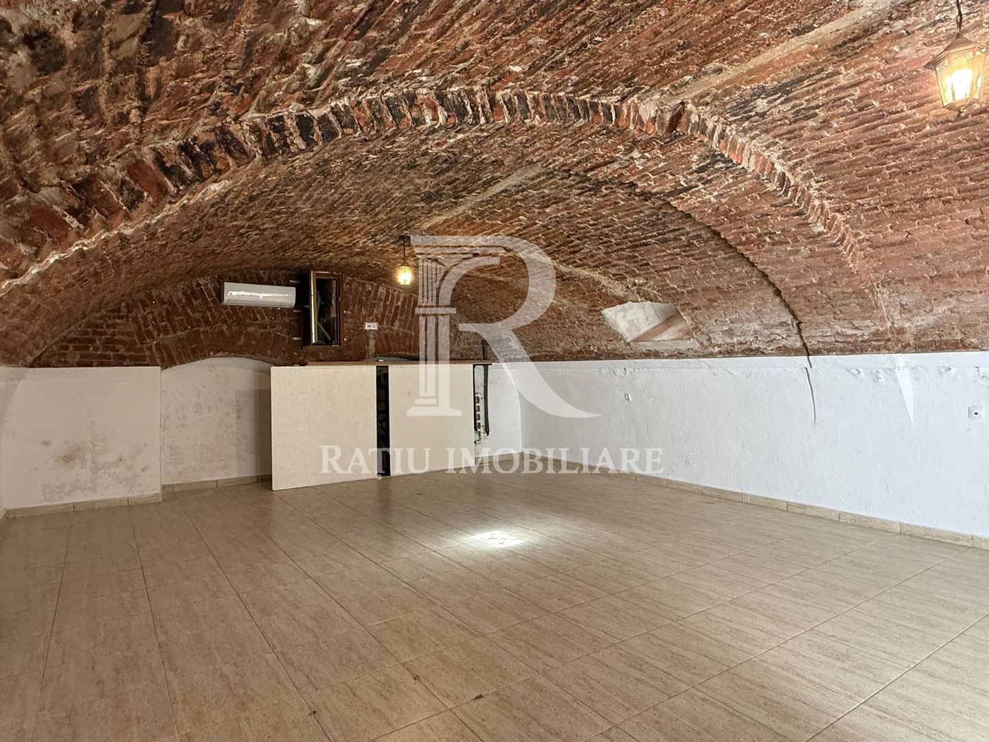 Spatiu Comercial | Ultracentral | 43 mp | Oradea - Poză 7