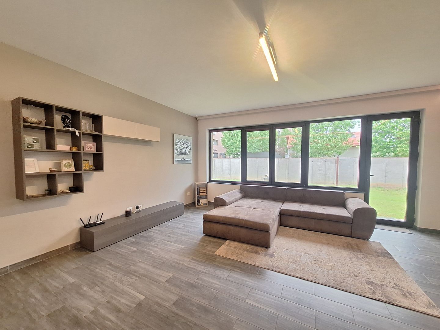 Duplex 4 cam 3 bai parcare&curte Prelungirea Ghence str. Maracineni - Poză 5