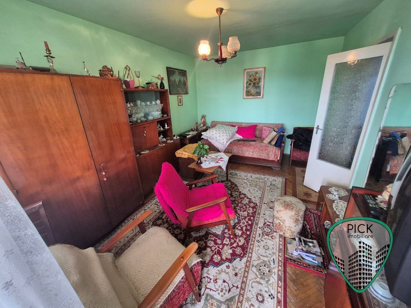 P 1231 - Apartament cu 3 camere în Târgu Mureș, Dâmbu Pietros, hol pătrat - Poză 3