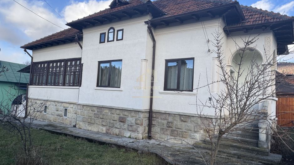 VILA 4 CAMERE, LERESTI, TEREN 3489 MP COMISION 0% CUMPARATOR - Poză 1