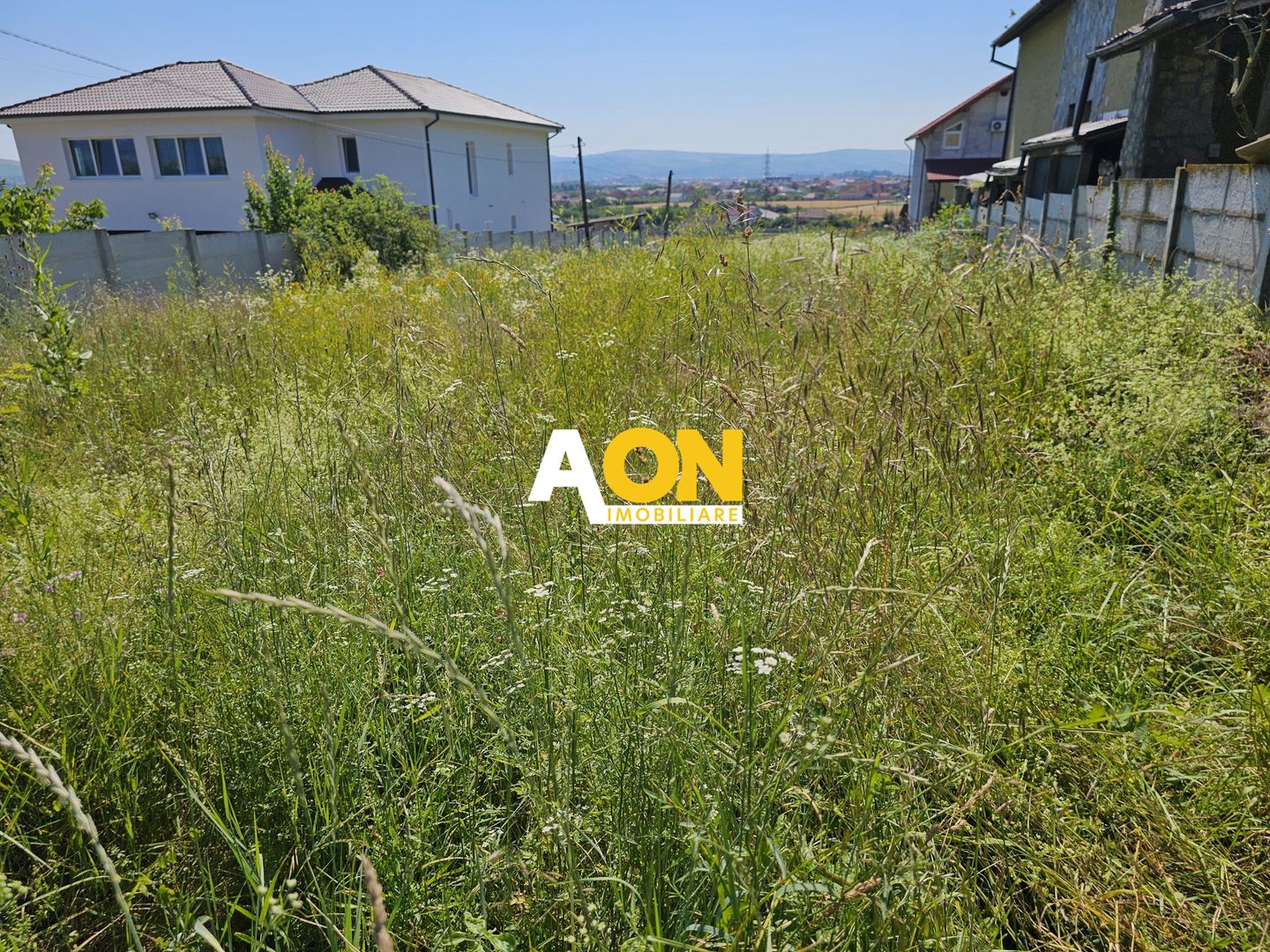 Teren intravilan, 2600 mp, zona Micesti, langa padure - Poză 1