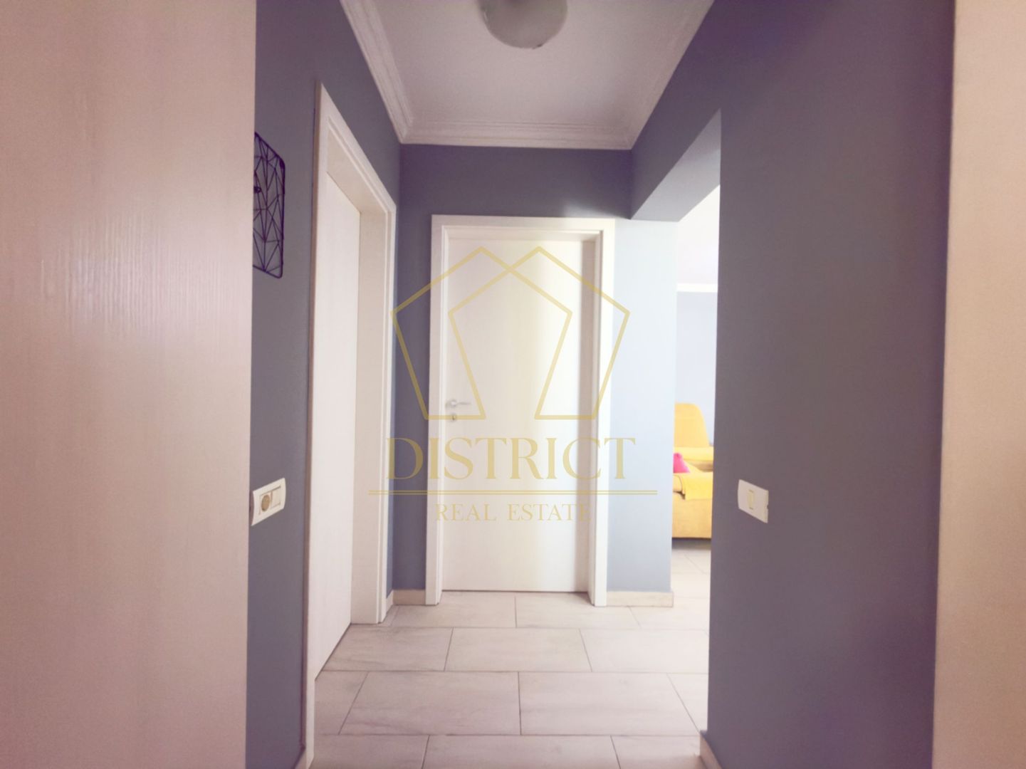 Apartament mobilat cu 3 camere | Dumbravita - Poză 7