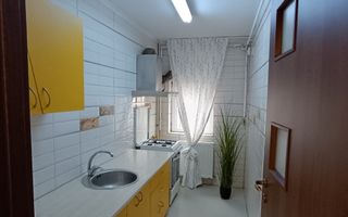 Garsoniera Decom.+Balcon ( pretabil spat.comerc./investitie) PARTER/4 - Poză 3