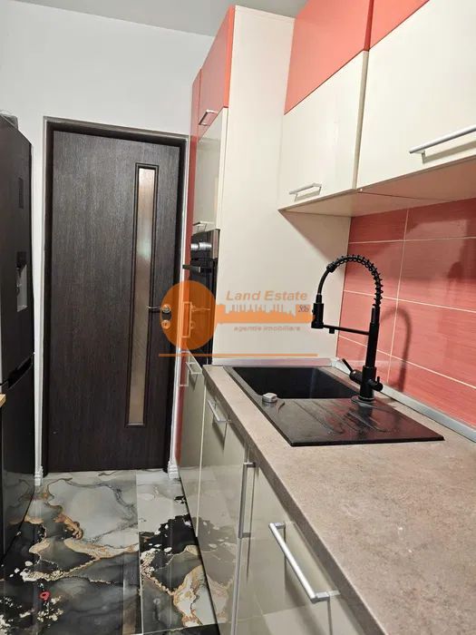 Apartament 3 camere Piata Gorjului - Poză 2