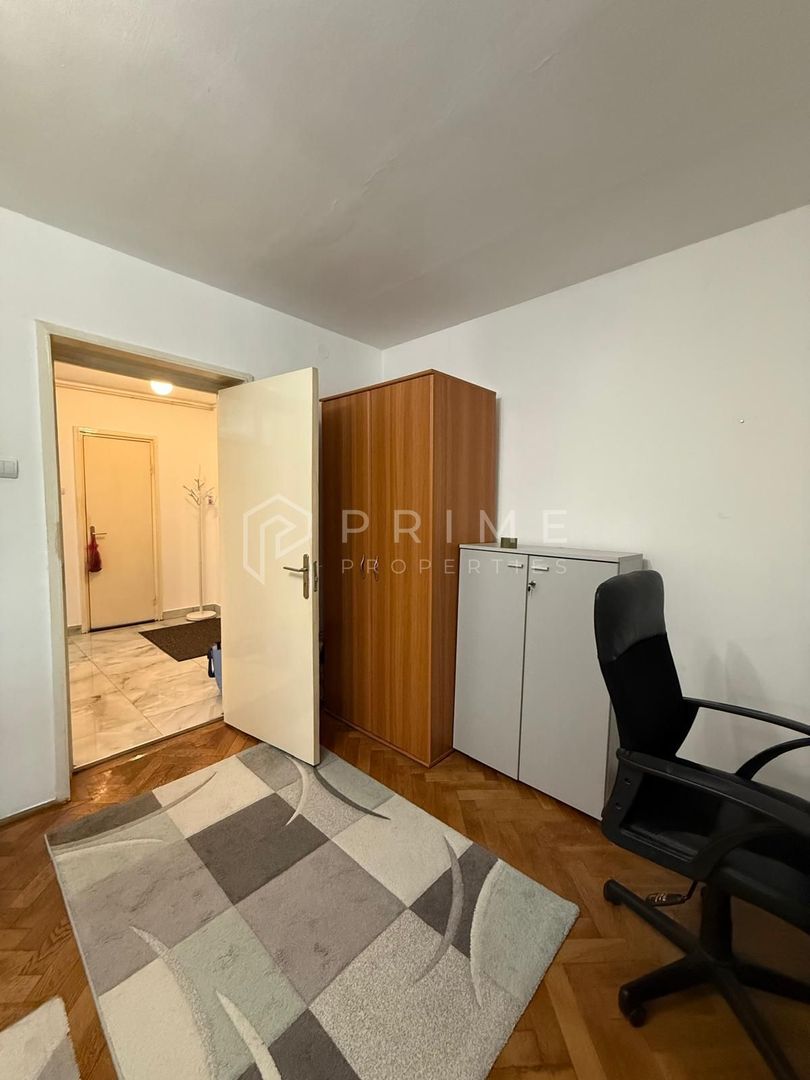 Apartament cu 3 camere decomandate- Ideal pentru studenti - Zona Tudor - Poză 3