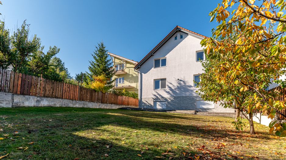 Casa deosebita, 270 mp utili, D+P+M, teren 544 mp, Andrei Muresanu - Poză 4