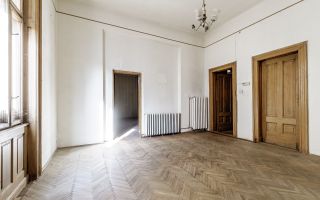 129 mp utili! Apartament cu 4 Camere în Palatul Bohuș, Arad - Poză 2