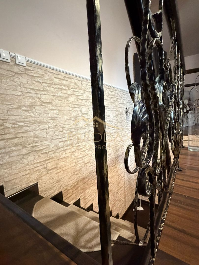 Vila spatioasa cu vedere spre lac Corbeanca - Poză 36