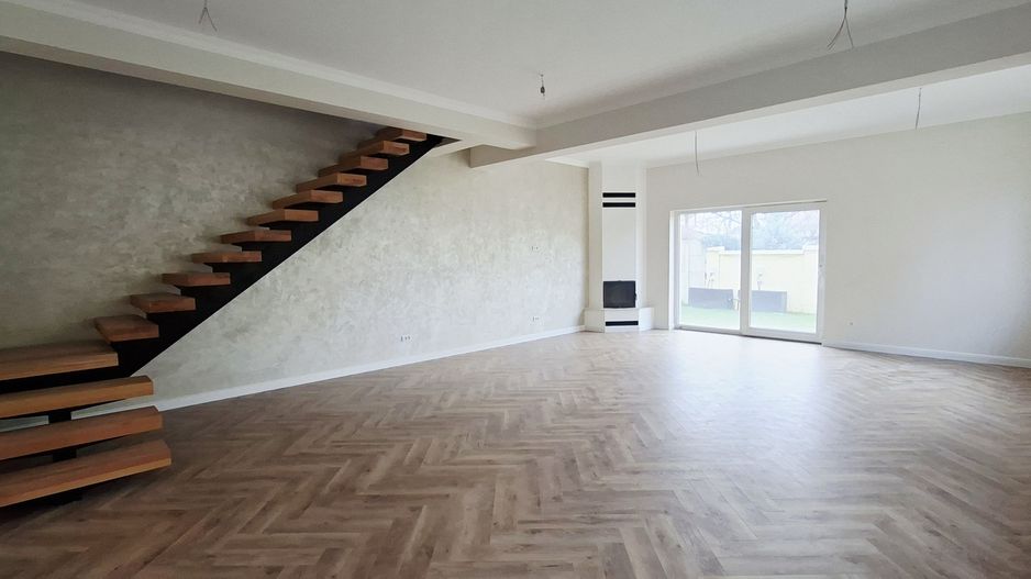 Duplex cu 4 camere - Parcul central Dumbravita - Poză 1