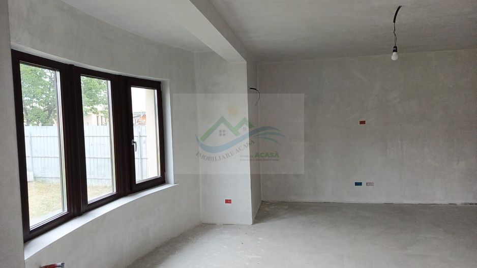 Casă/Vilă Dumbrăveni/Suceava - Poză 29