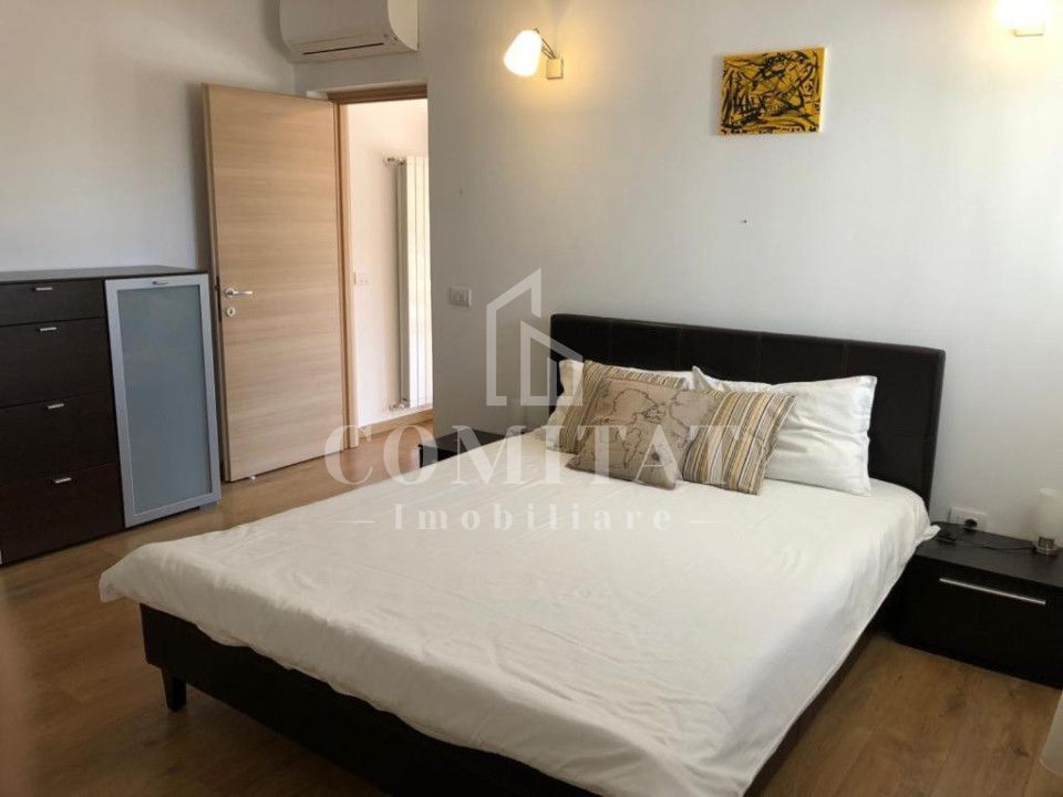 Casă cochetă cu teren generos și panoramă Chinteni - Poză 17