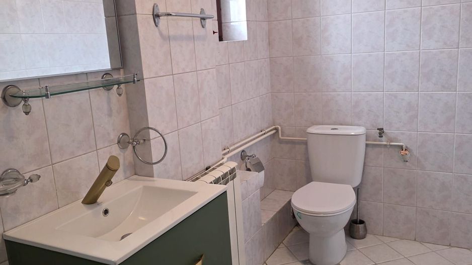 Vila de inchiriat - Poză 13