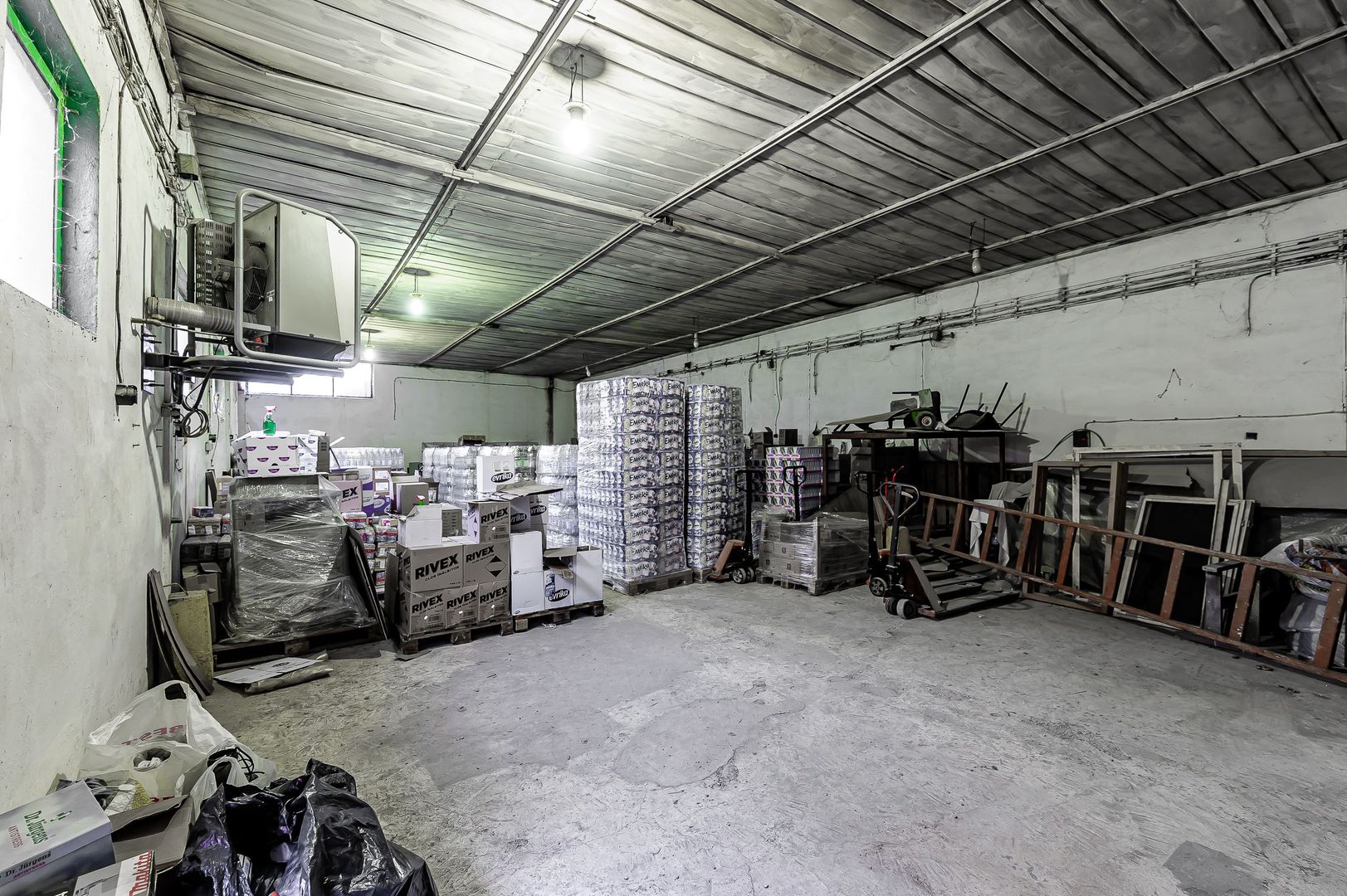 Hală în zonă centrală, zona Intim - Poză 3