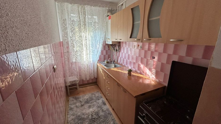 Apartament 2 camere, etaj 2 - Cugir - Poză 12