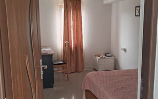 Casa parter+mansarda si teren in Lipovat, Vaslui - Poză 9