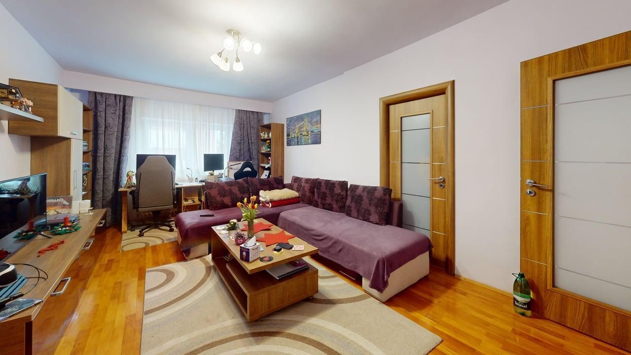 Apartament in zona centrala, la cheie, mobilat, utilat, et intermediar - Poză 5