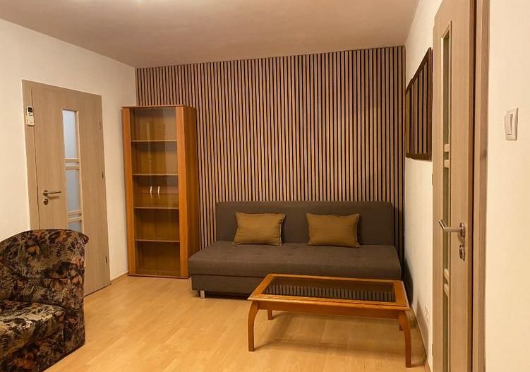 Apt 4 camere, luminos, intim - Poză 1