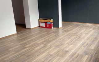 Spatiu comercial ,zona Octav Onicescu ,1000 euro negociabil - Poză 2