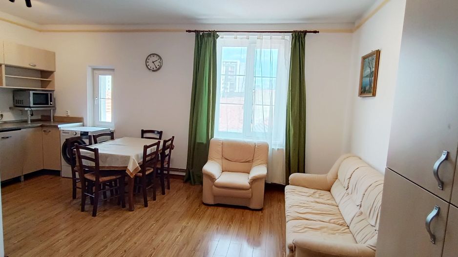 Apartament cu suprafata de 110mp-zona colinei - Poză 4