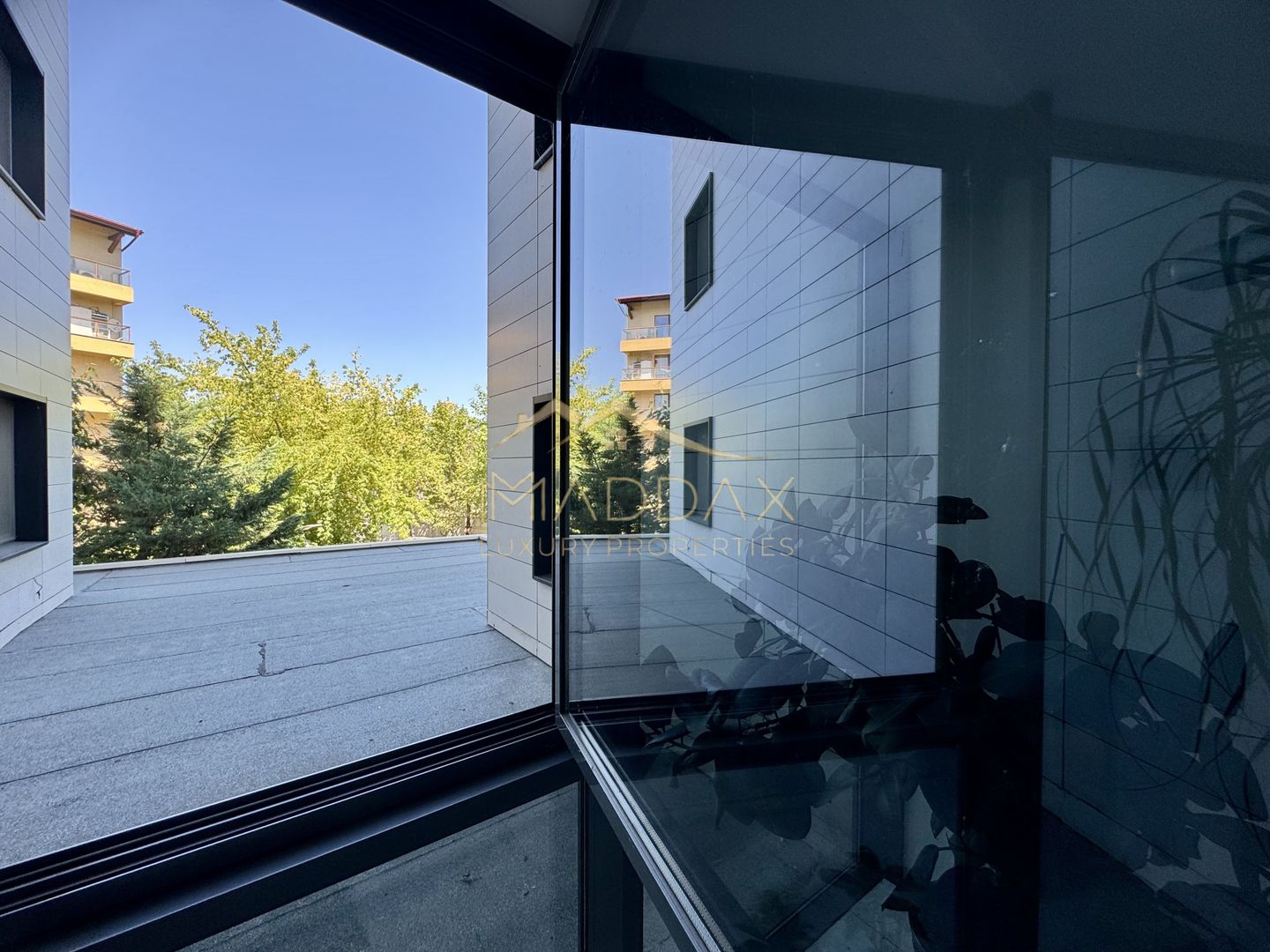 Apartament cu 4 camere *200mp* + 1 Parcare // Herastrau - Lake View - Poză 46