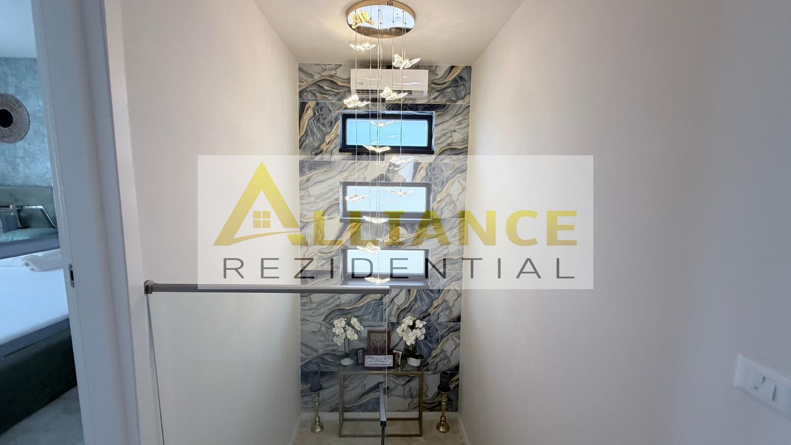 Casa Individuala - 4 camere - 3 bai - 408 mp teren - Poză 11