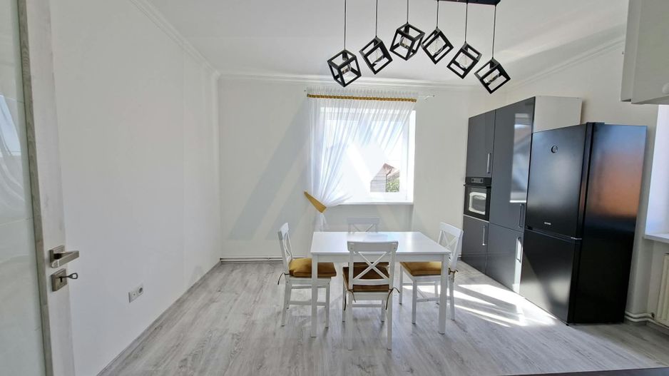 Apartament la casa 110 mp utili etaj 1 pivnita 20 mp zona Trei Stejari - Poză 2