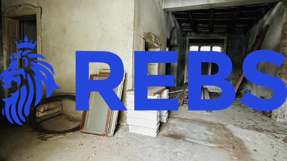 Casa ULTRACENTRAL singur in curte - Poză 3