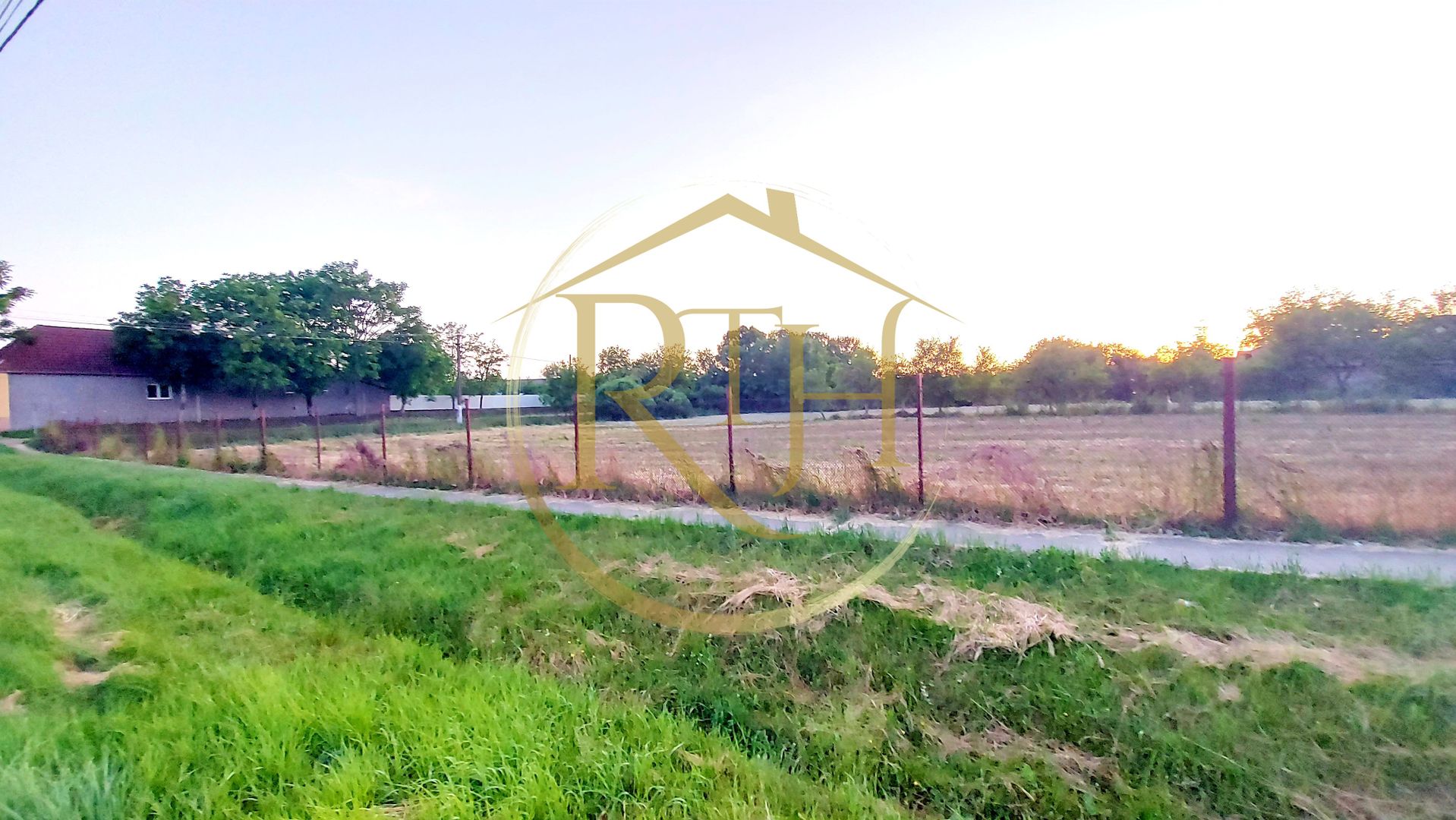 Vand teren 3842 mp, cu utilitati si nr de casa, Ciacova, zona Buna - Poză 3