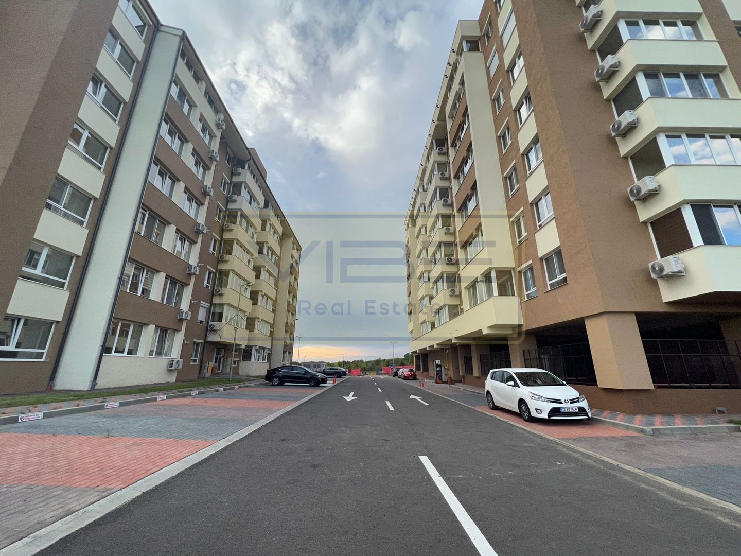 Apartament 3 camere 2 bai+parcare acoperita Copou - Poză 32