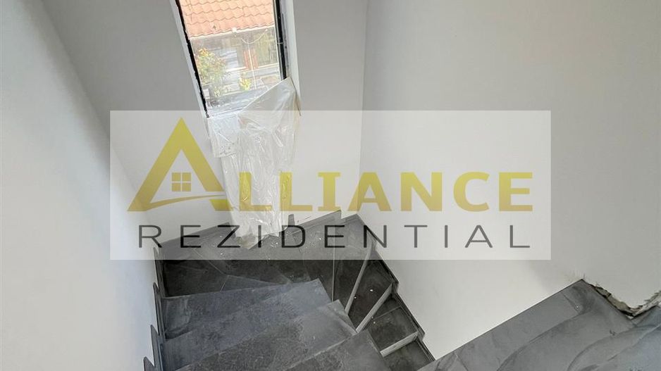Vila Individuala - 5 camere-3 bai-Strada Miorita-500 M  de STV - Poză 22