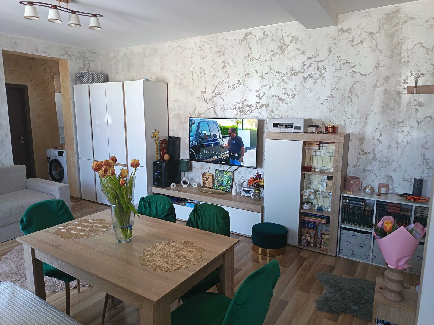 Giroc-Neptun | 2 camere | Mobilat si Utilat |Loc de parcare - Poză 1