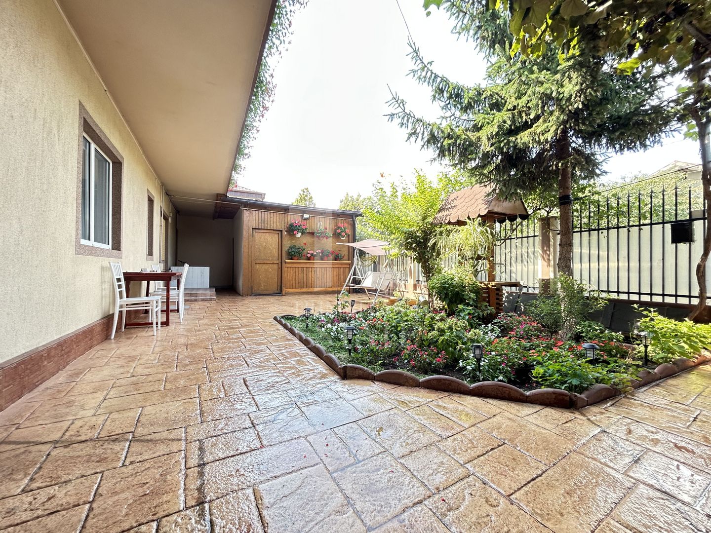 Afacere Turistică la Cheie | Pensiune 10 Camere | Eforie Nord - Poză 27