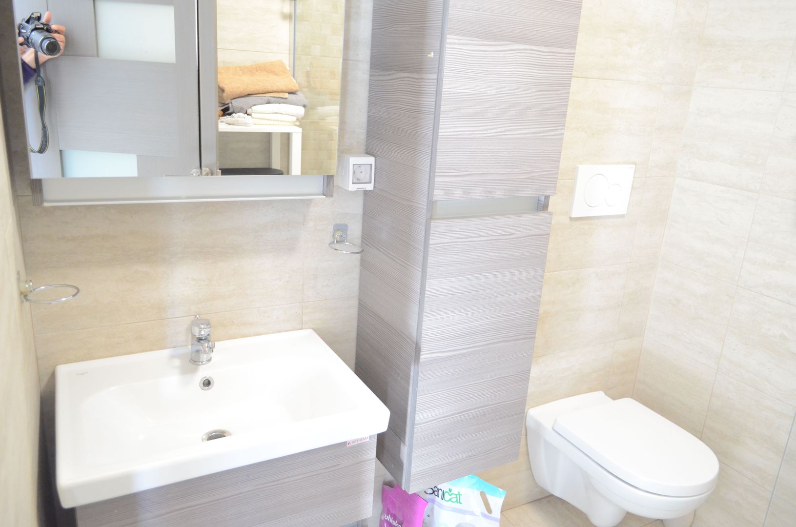 Apartament cu 3 camere, 2 bai, 2 terase, 2 garaje, in cartier Europa - Poză 7